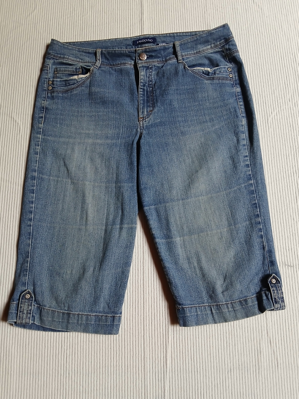 BandolinoBlu Jeans Womens Size 10 Denim Capri The Brady
